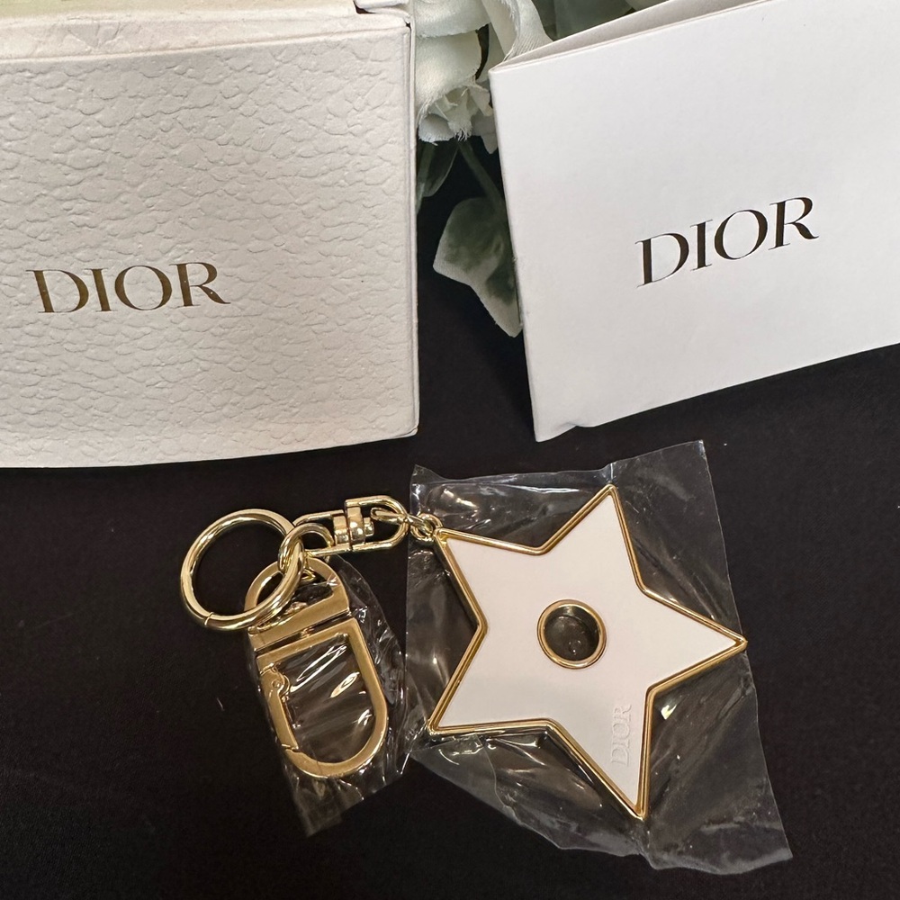 Dior Star Keychain / Bag Charm in White with Gold-Tone Trim LIMITED ADDITION - Picture 2 of 4